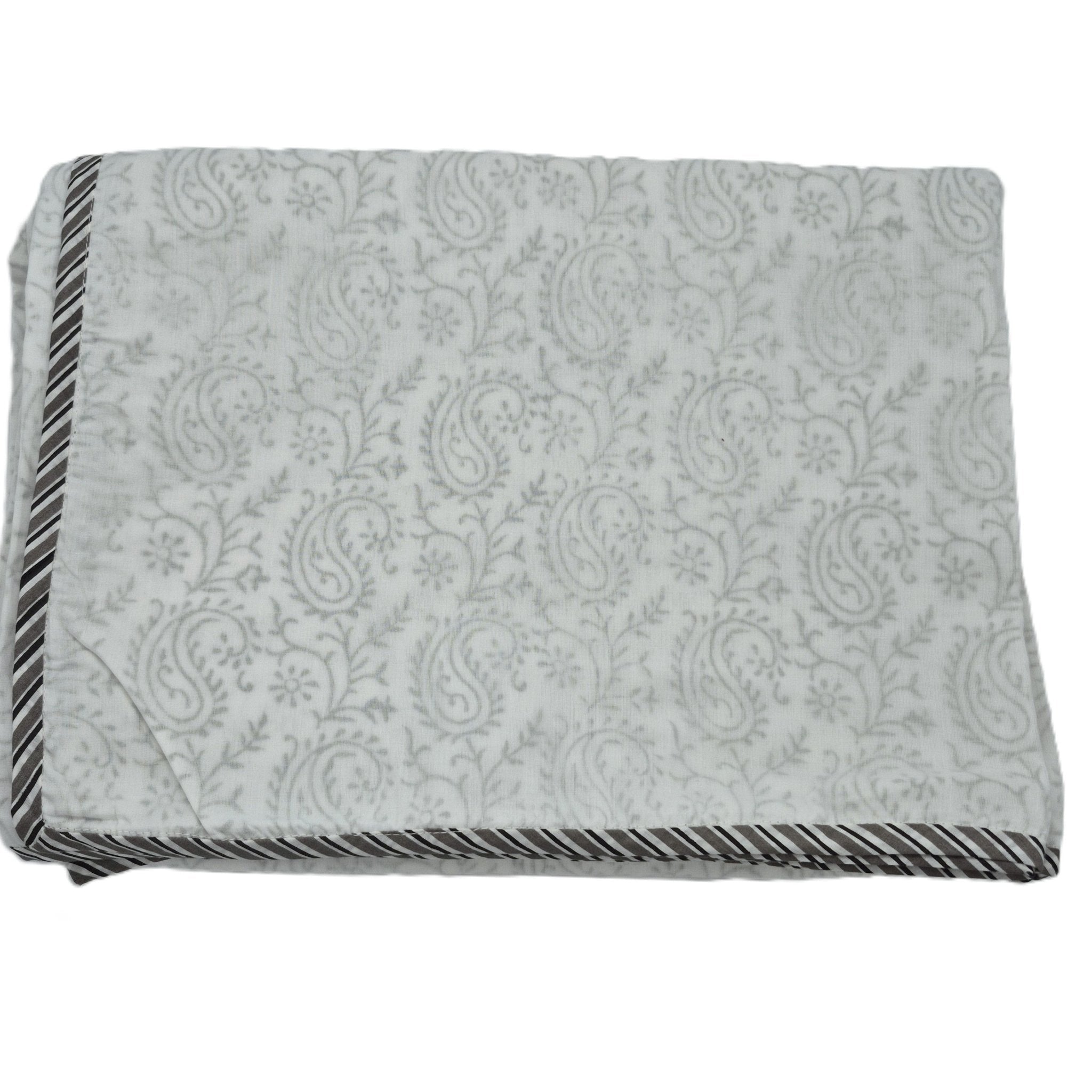 Single block-print cotton dohar blanket with a paisley print, 150 x 225 cm, machine washable