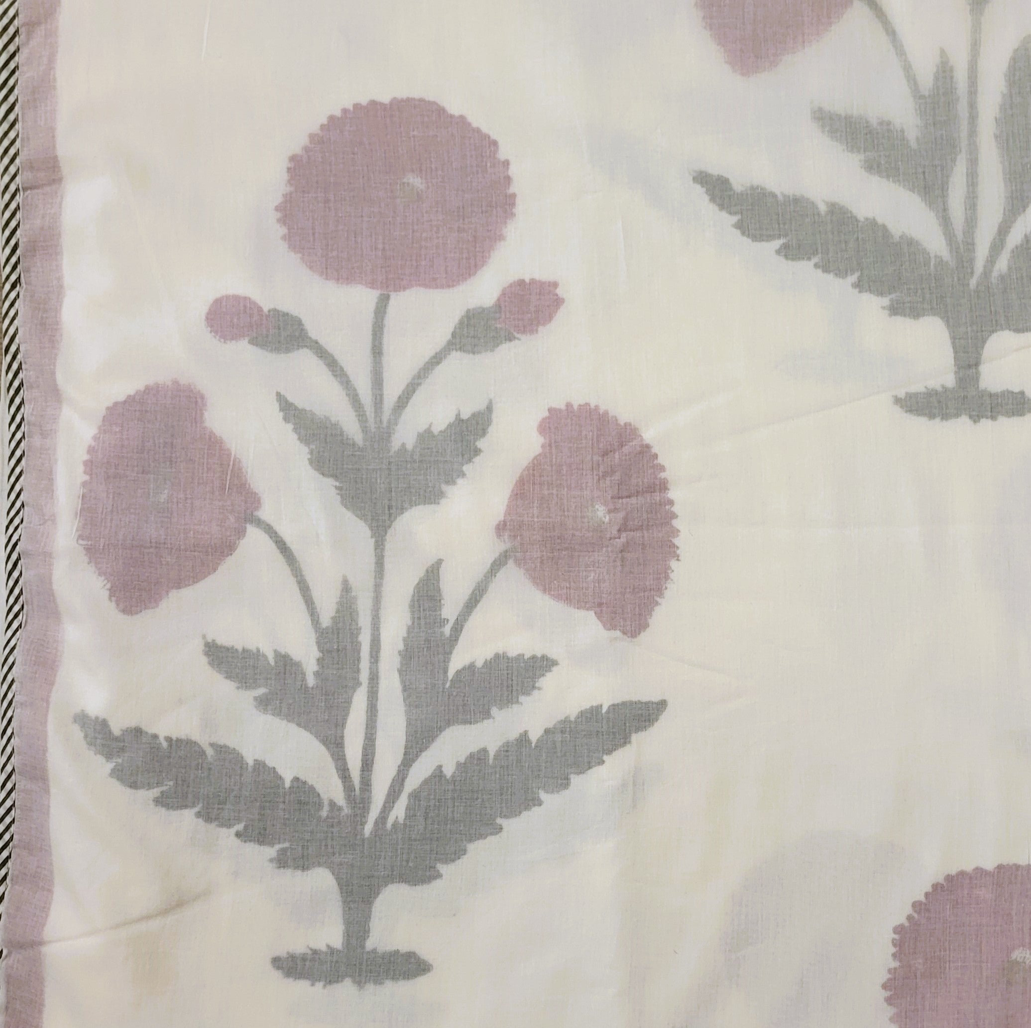 A block print dohar with a red poppy design