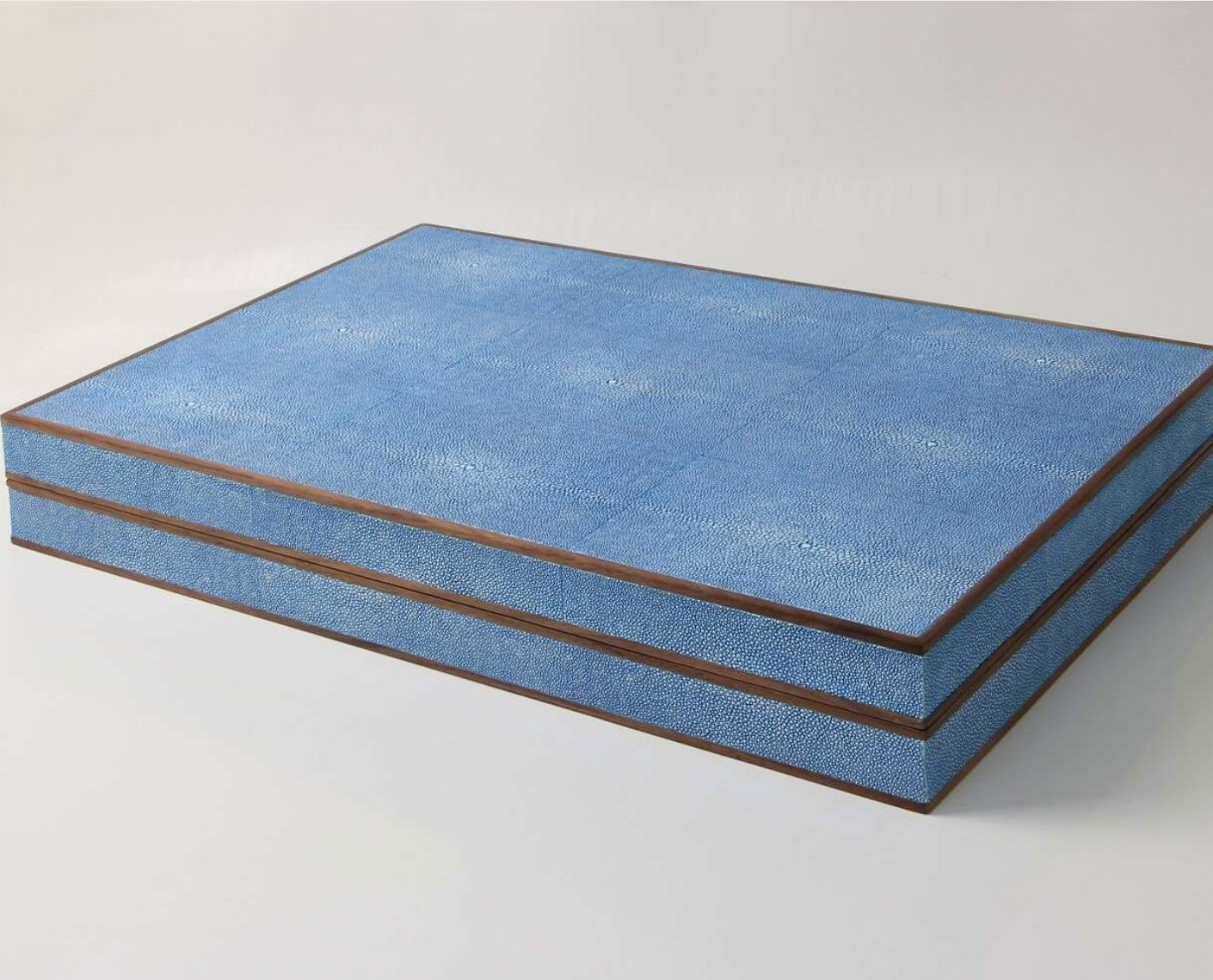 Backgammon board in duke blue faux shagreen by Forwood Design, 54 x 34 x 8 cm, midnight blue velvet lining