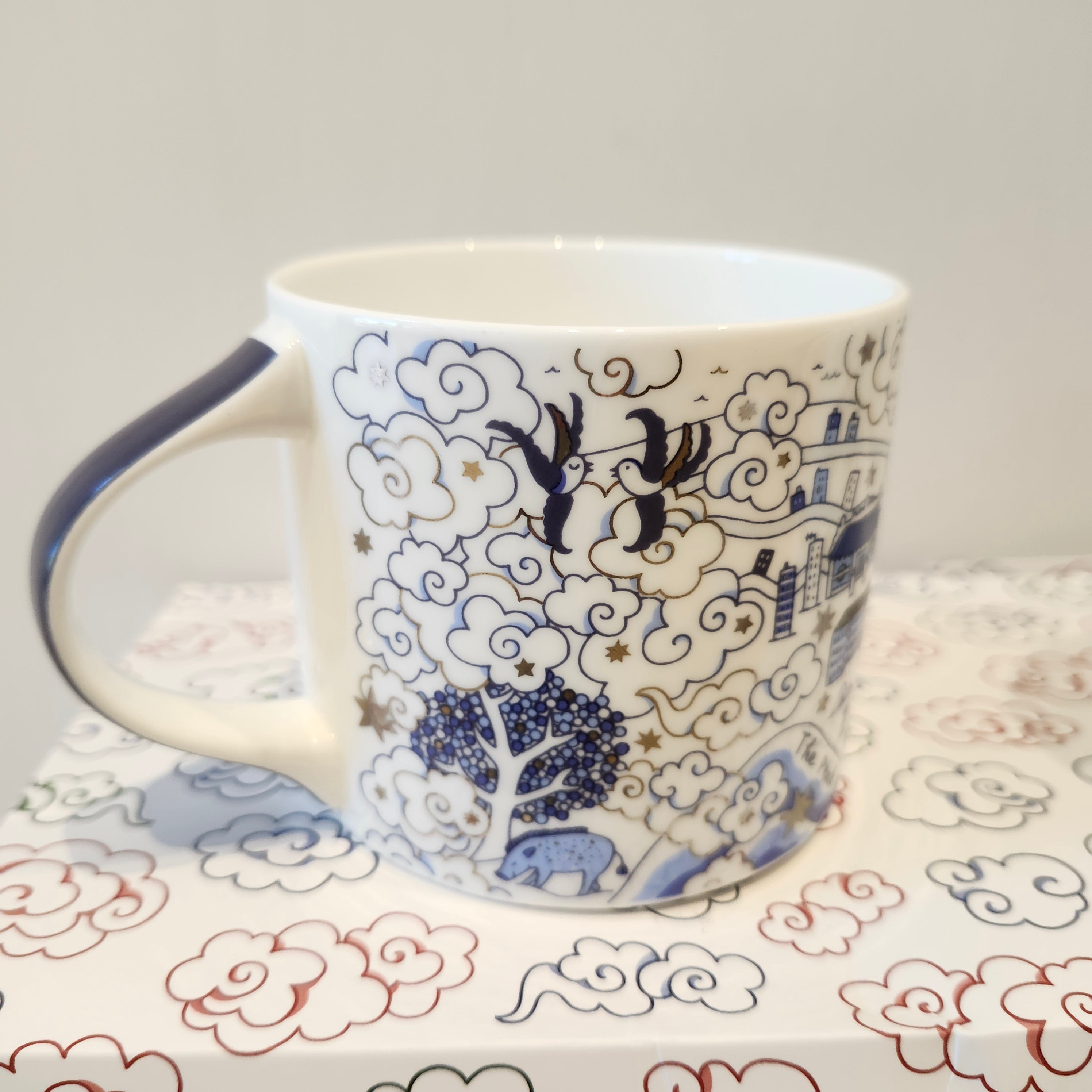 Willow festive mug in blue and silver, fine bone china, detail