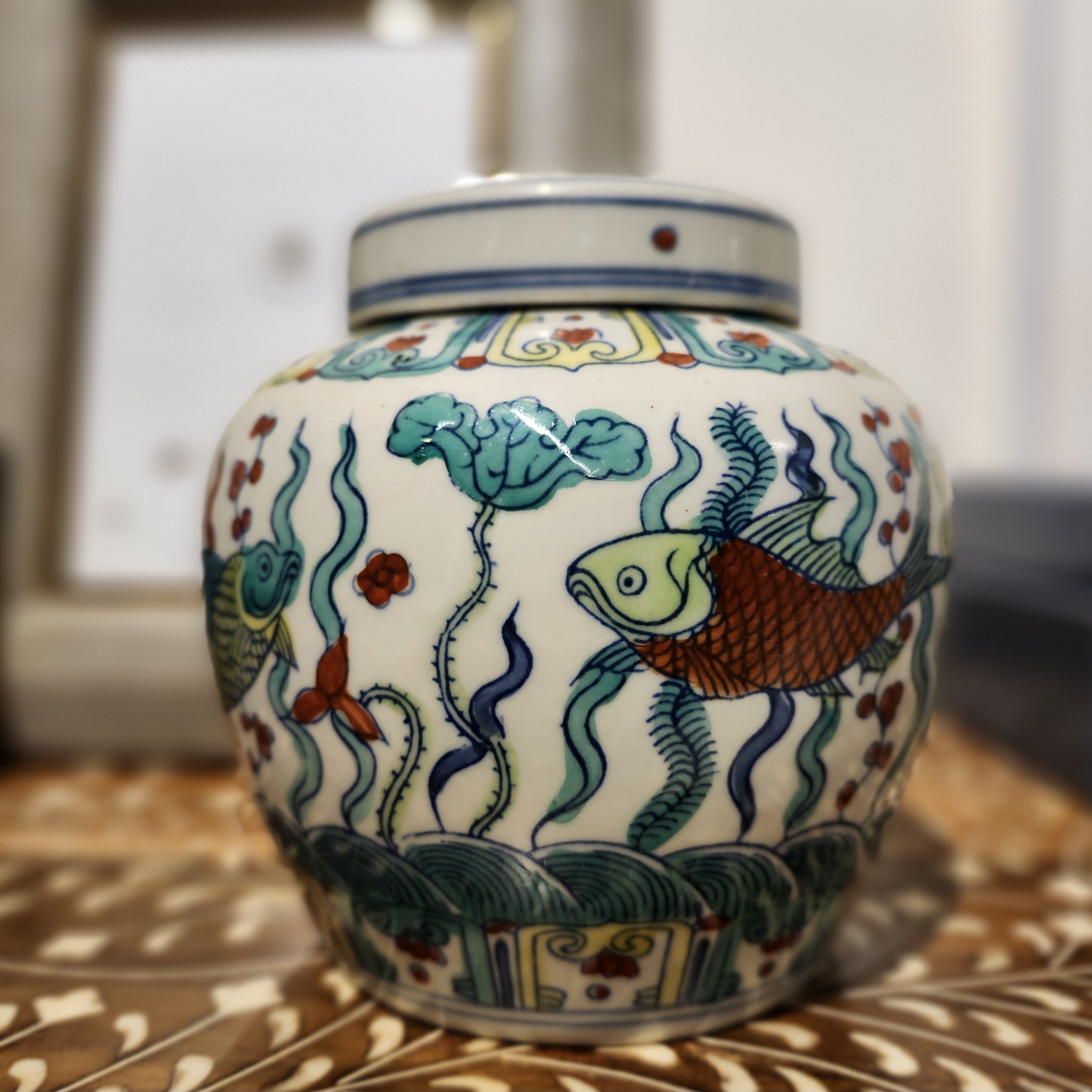 Little Fishes scented candle, ceramic pot painted with small fish in an underwater garden, Big Wave Bay scent