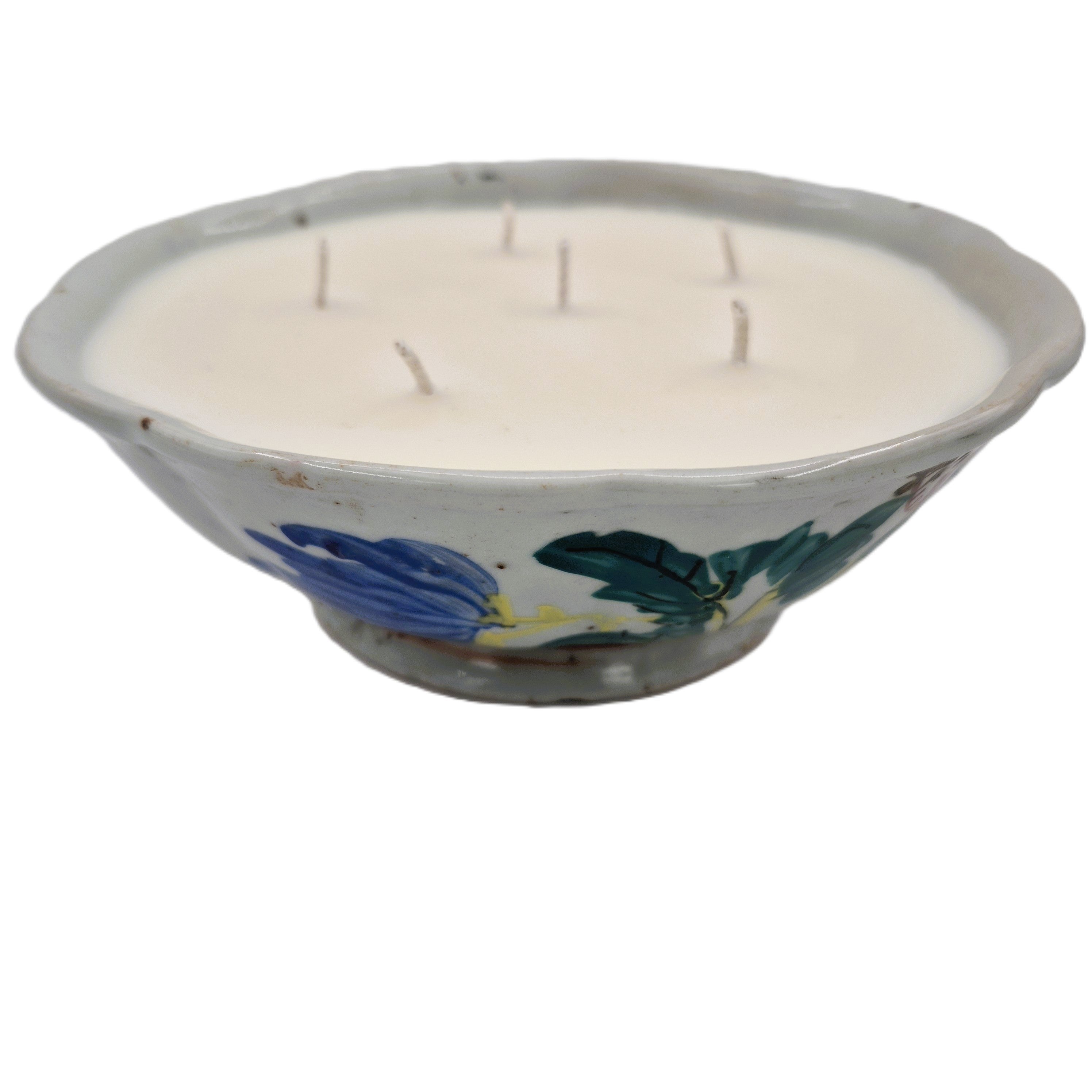 Pink Chrysanthemum candle, pink flower bowl, detail