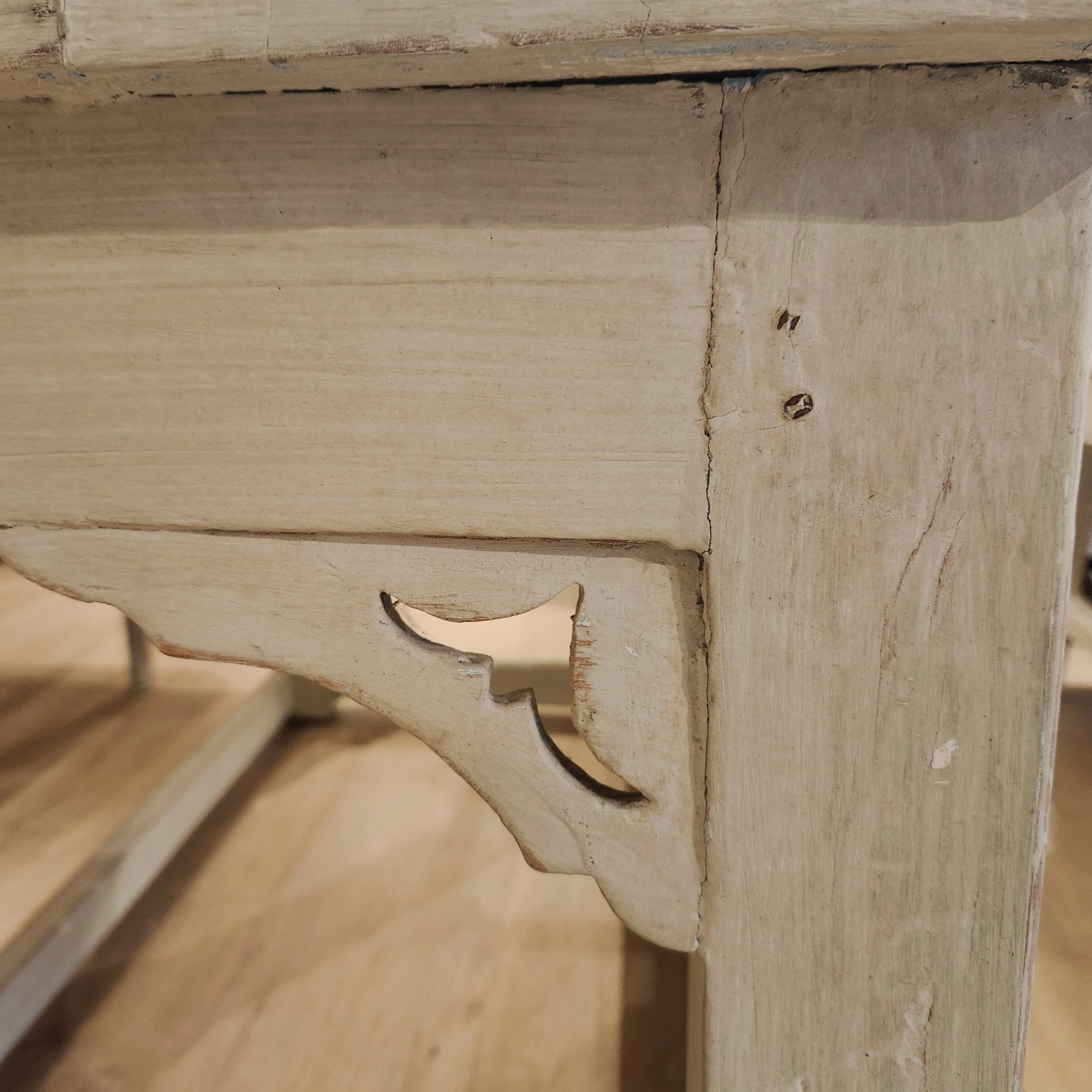 Pistachio painted teak table, farmhouse style, side detail, 127 cm long