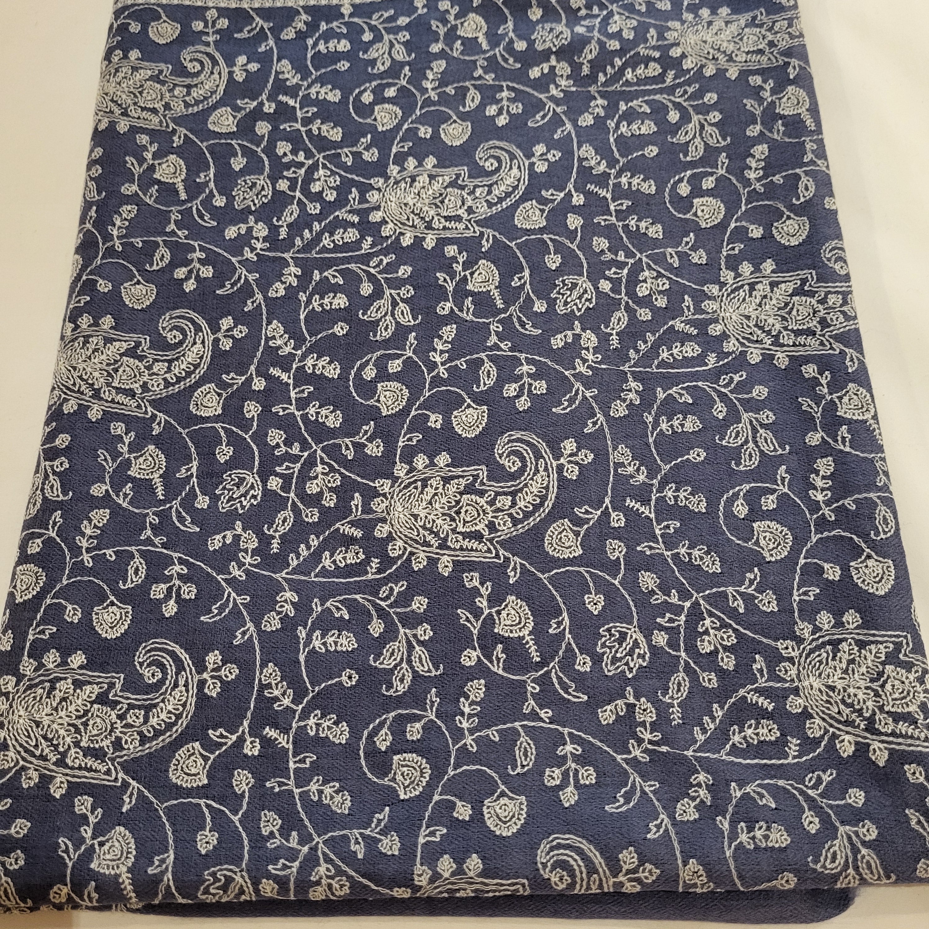 Pashmina with cornflower paisley embroidery, 75 x 200 cm