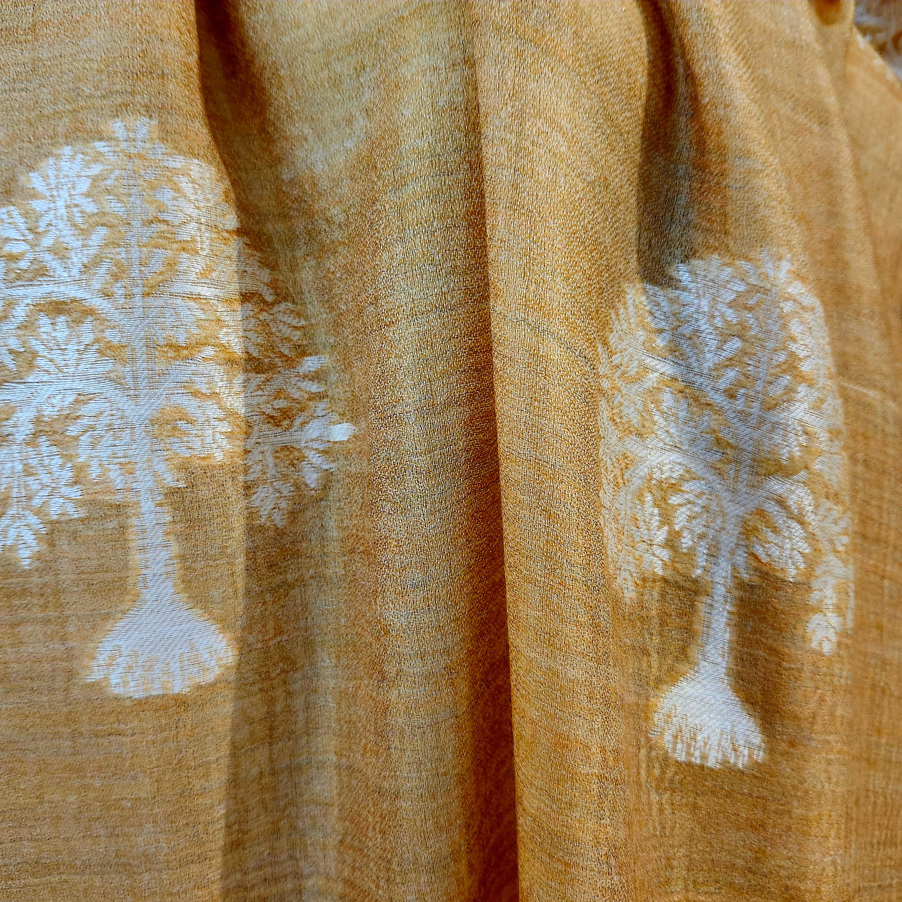Tree embroidered pashmina in ginger with white thread, 107 x 210 cm, 100% pure pashmina