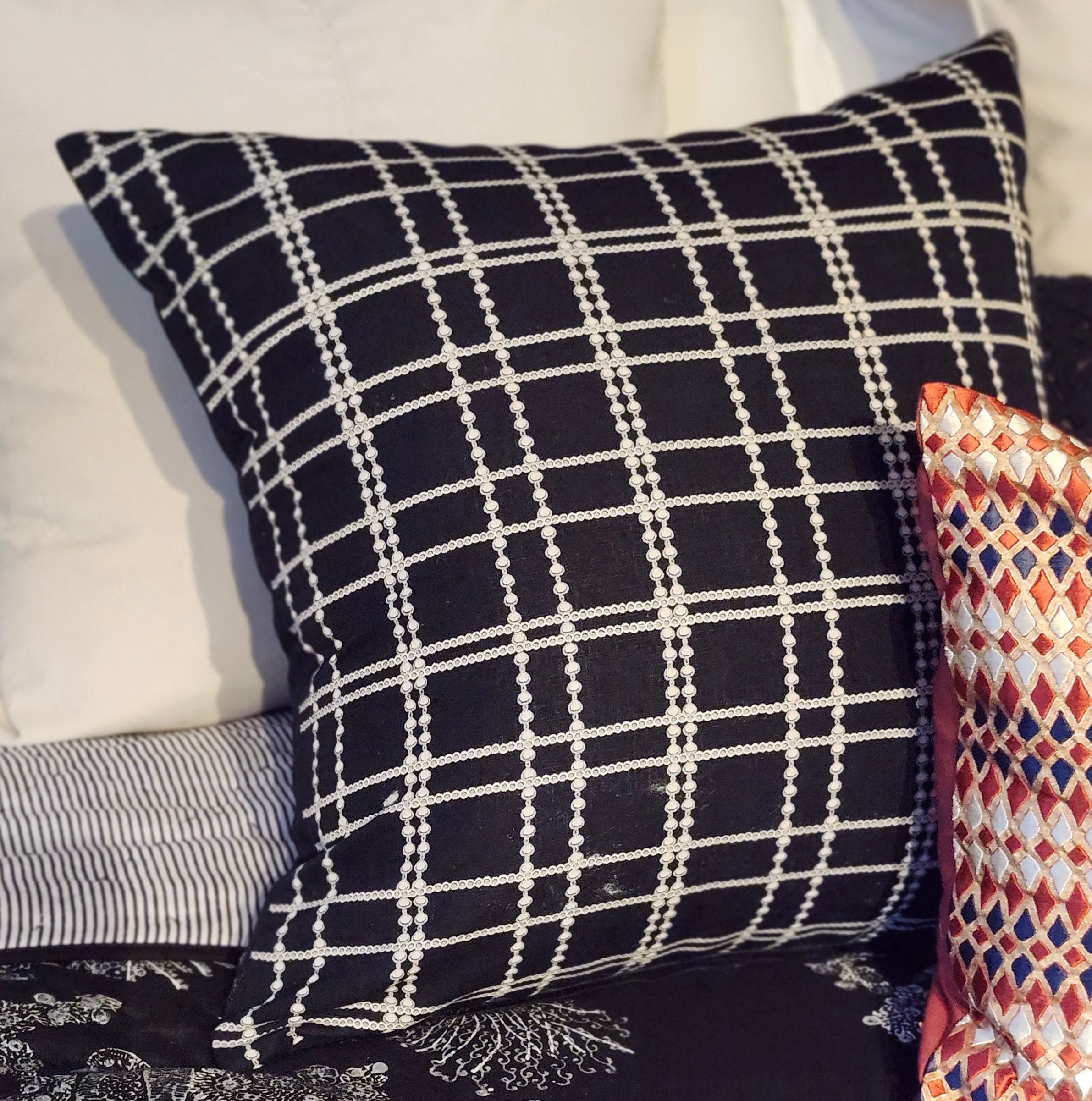 Plaid-effect cotton-linen cushion cover