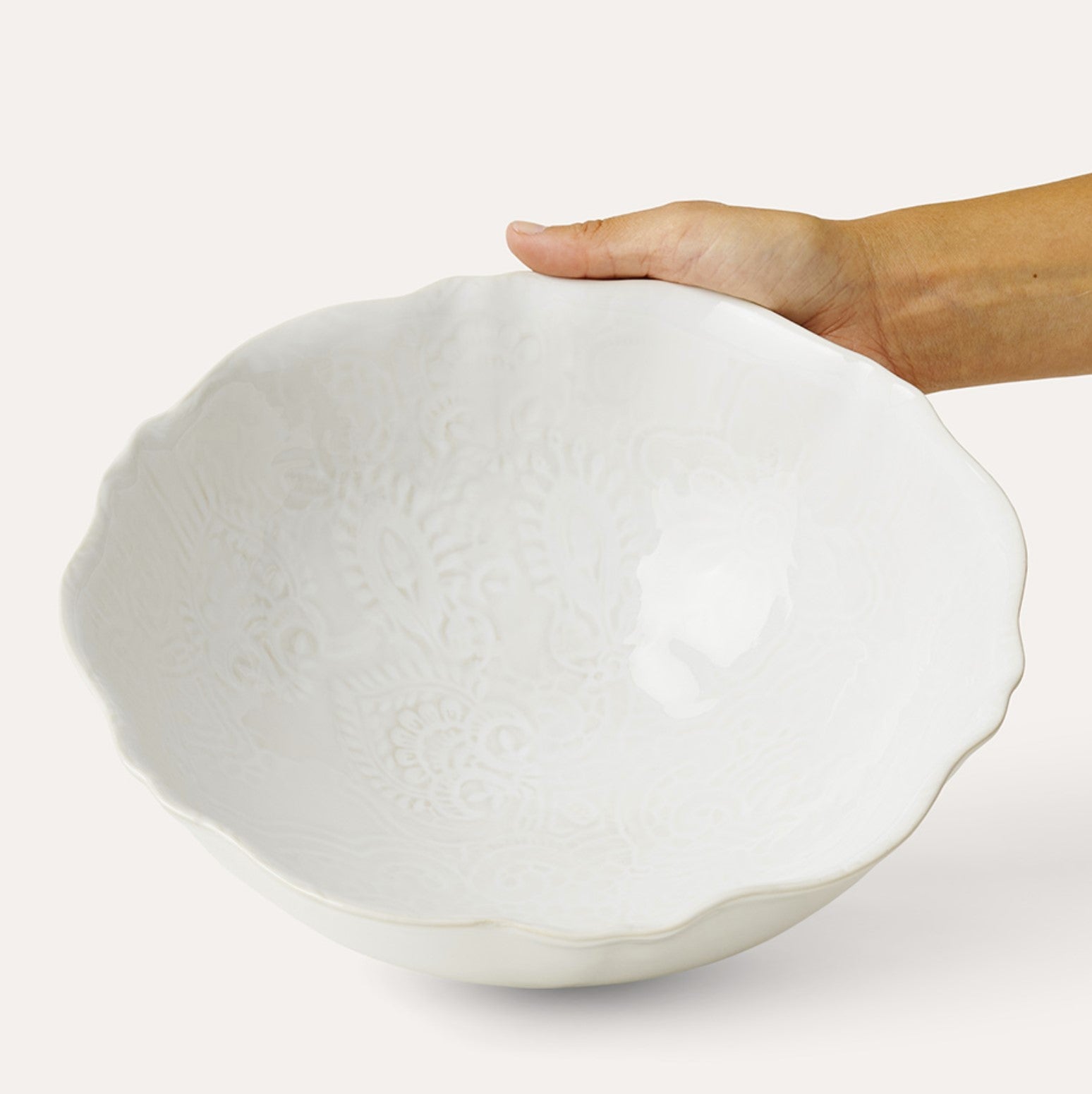 Sthal white serving bowl with scalloped edge, 26cm white stoneware, made in Portugal