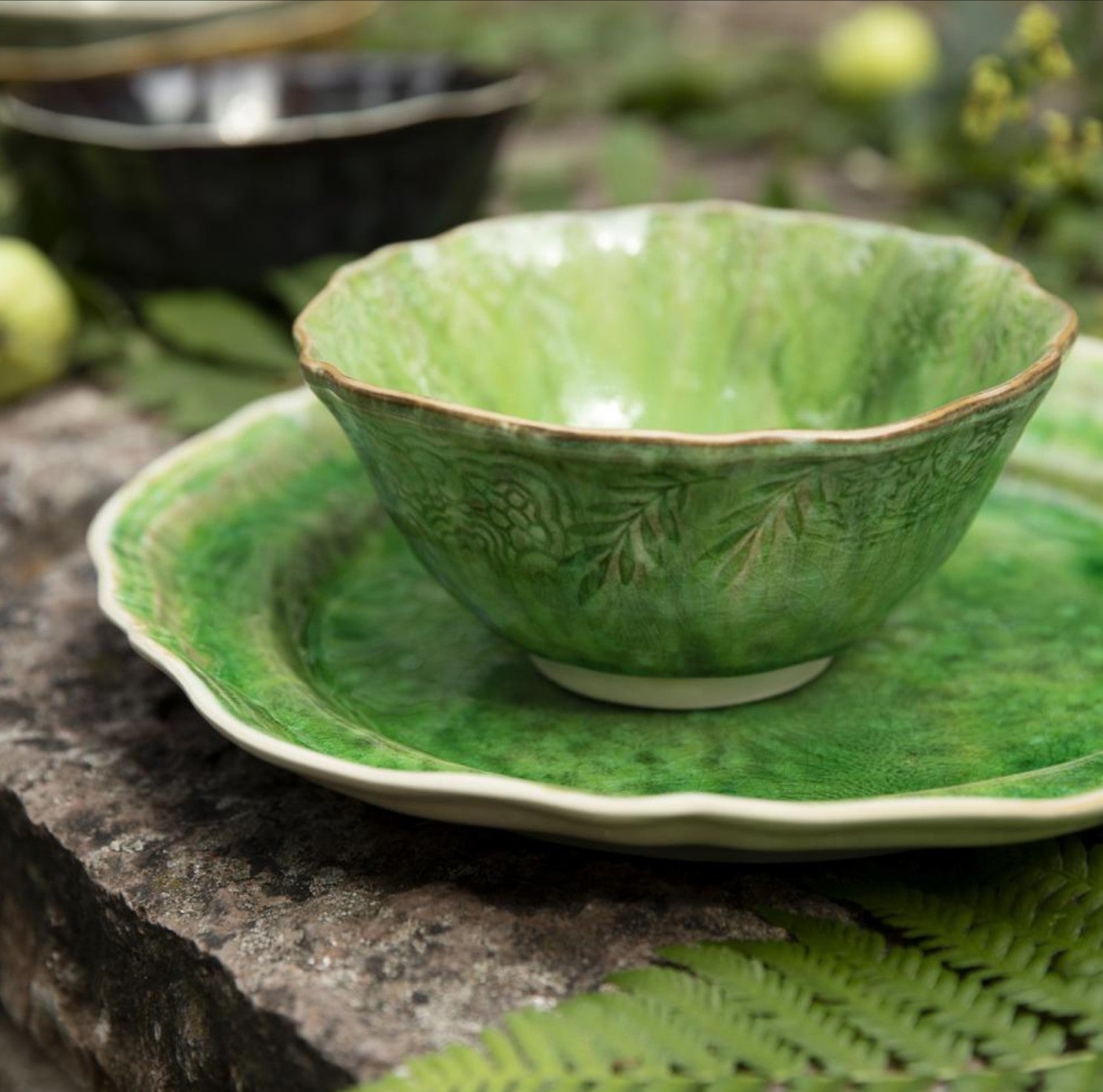 Sthal seaweed soup or rice bowl, scalloped stoneware, detail