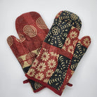 Vintage kantha oven glove in red and black, cotton with white lining