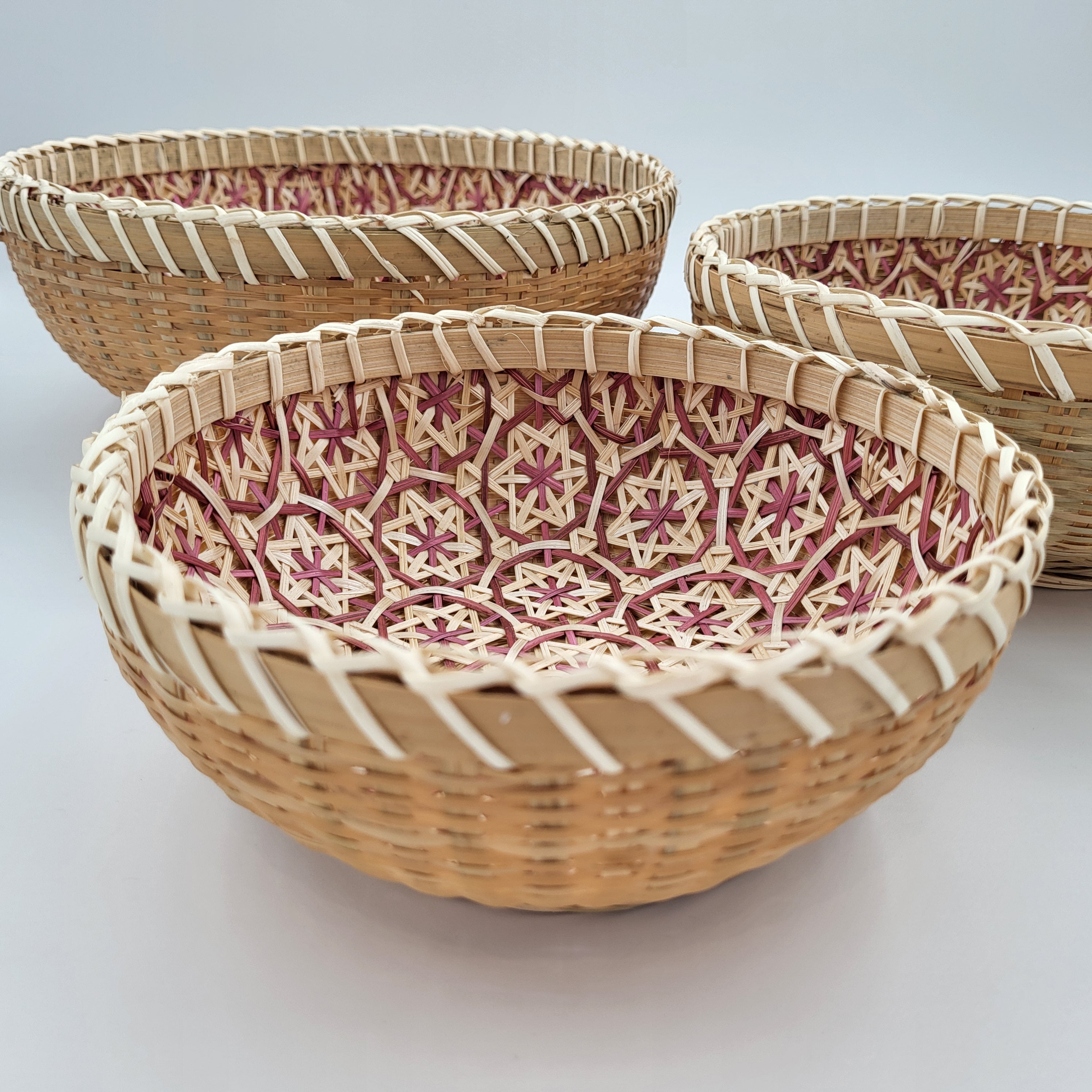 Pink mosaic hand-woven wicker basket, detail