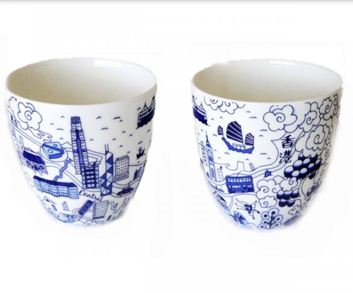 Willow pattern Chinese tea cup in blue, ceramic, Hong Kong harbour design, 8cm