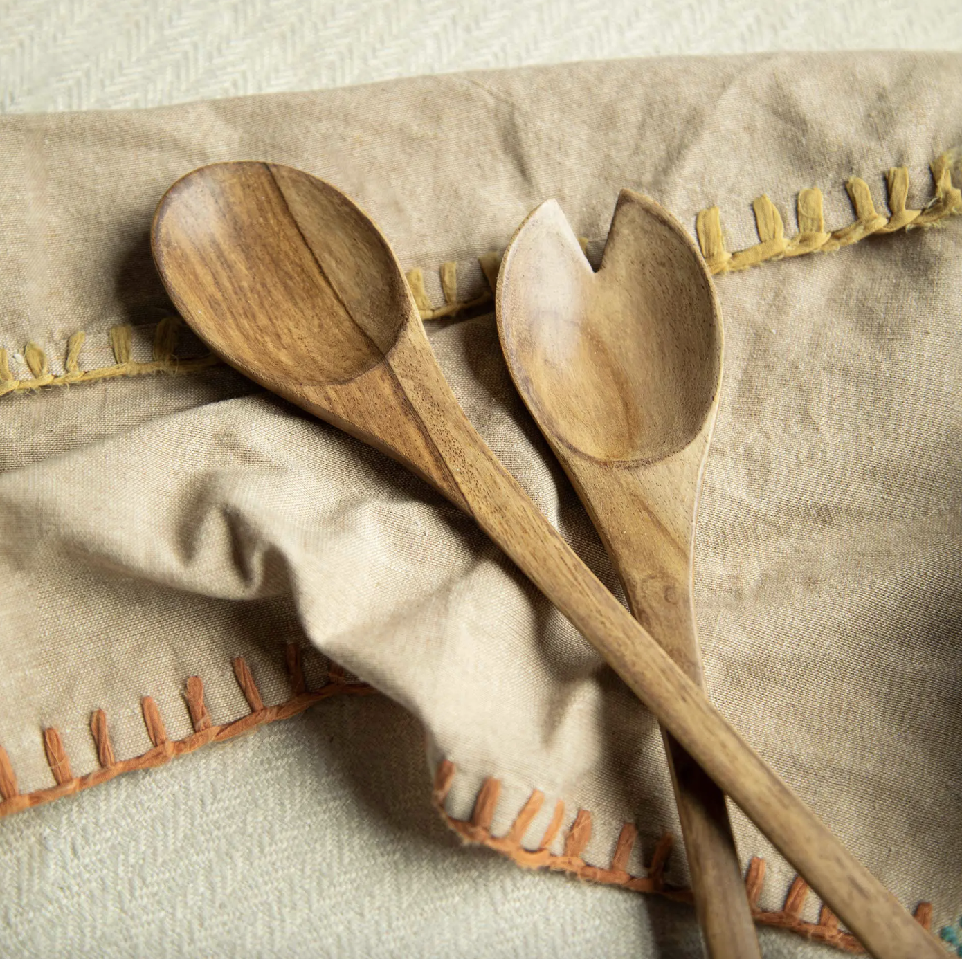 Laimai oval salad server set, Sheesham wood, set of two, 30 cm