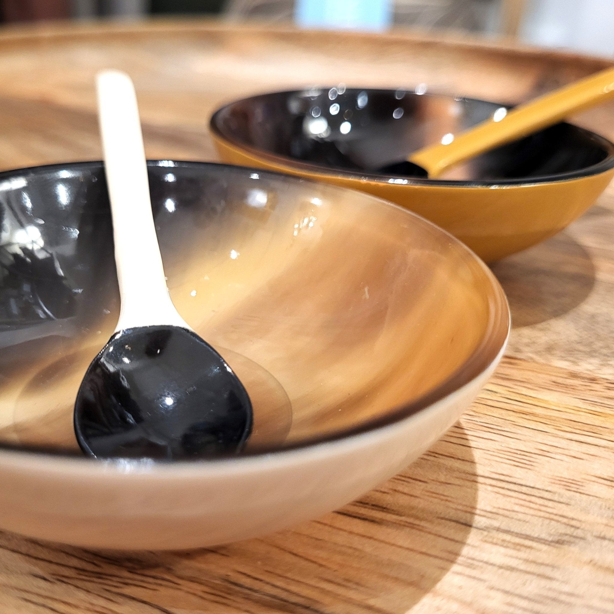 Cream horn and lacquer sauce bowl with spoon, handcrafted