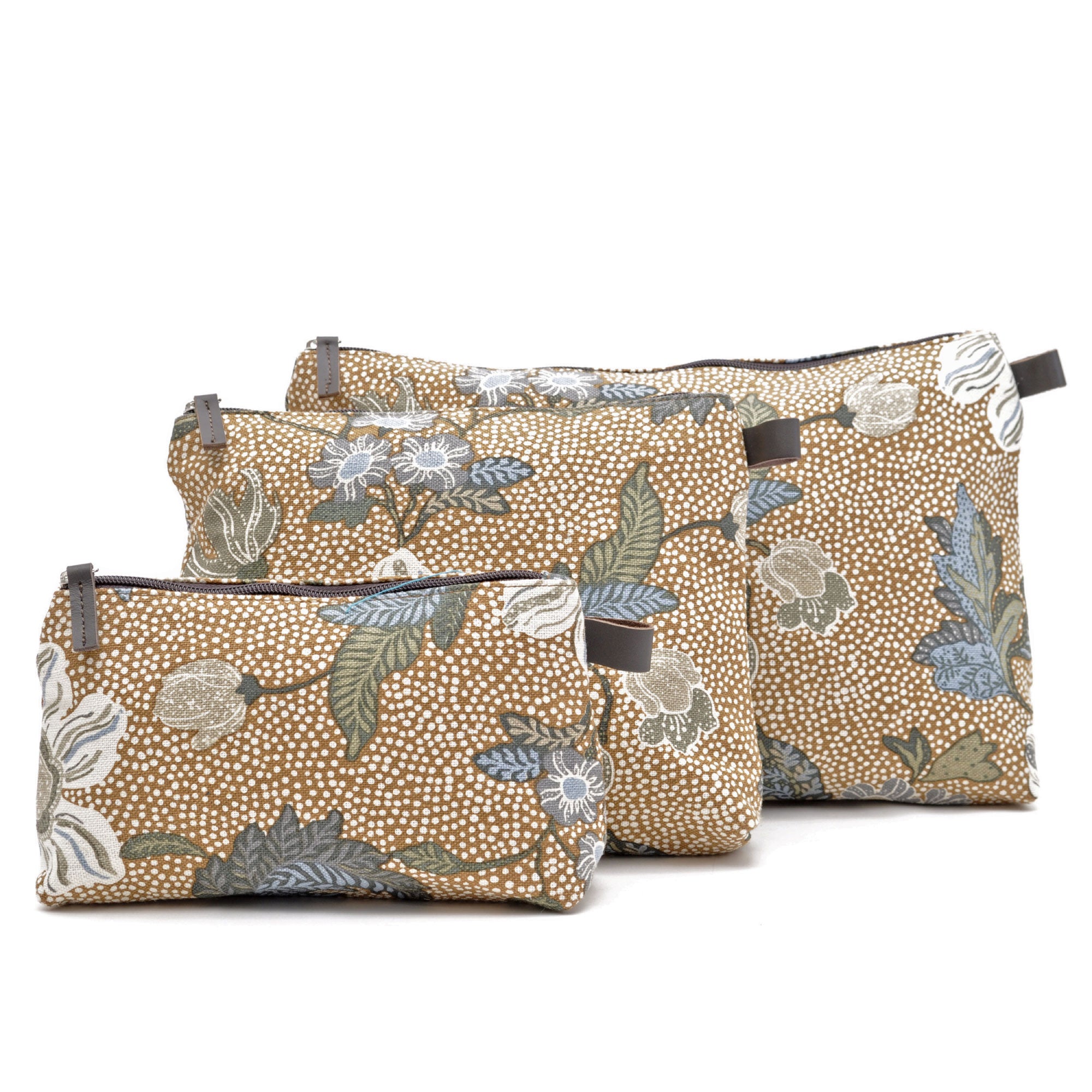 Flower Linen cosmetic bag in camel, Ceannis