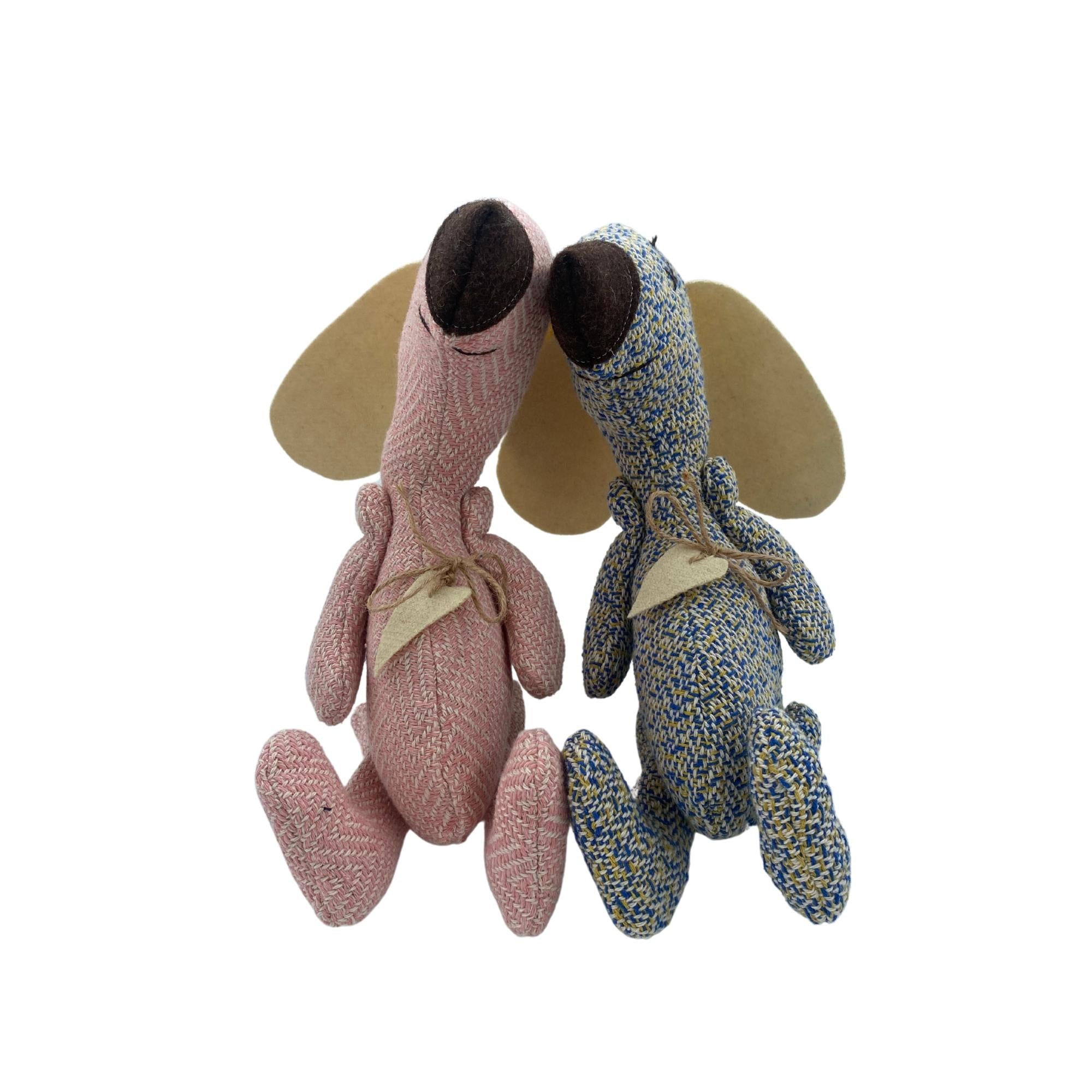 Decorative woollen cuddly dog, 25 cm