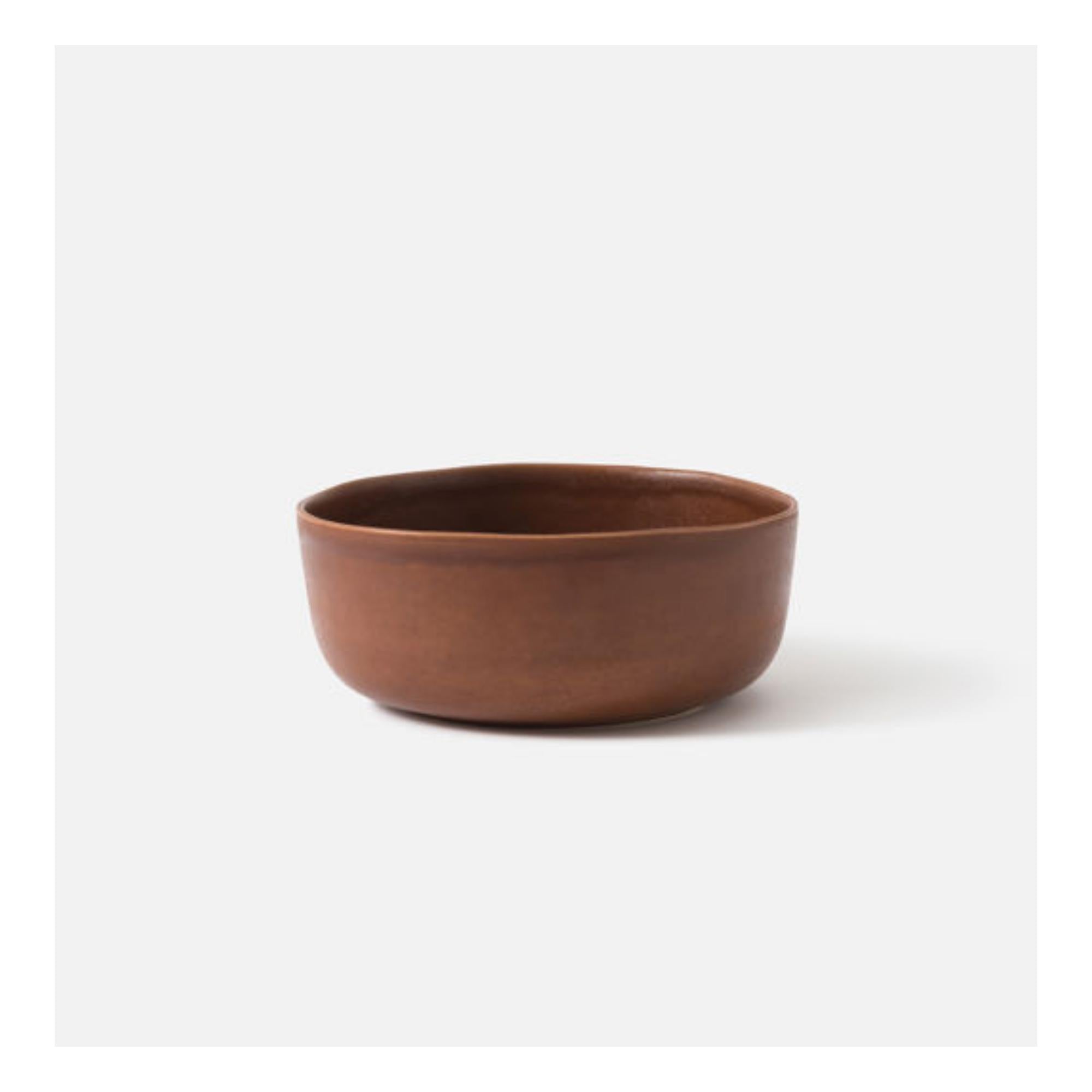 Milu serving bowl in eggplant, handcrafted Portuguese stoneware, 26.5 cm diameter