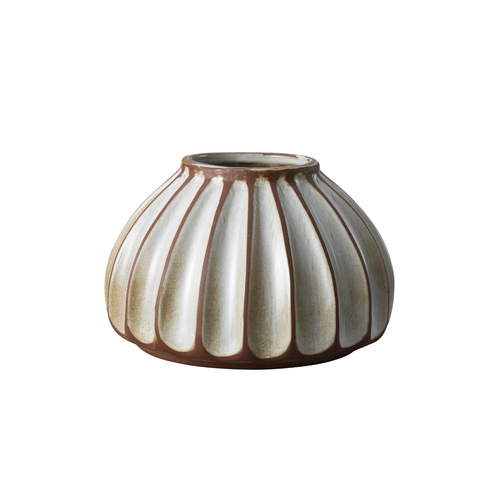 Putty Salon round ribbed vase, creamy glazed terracotta, detail